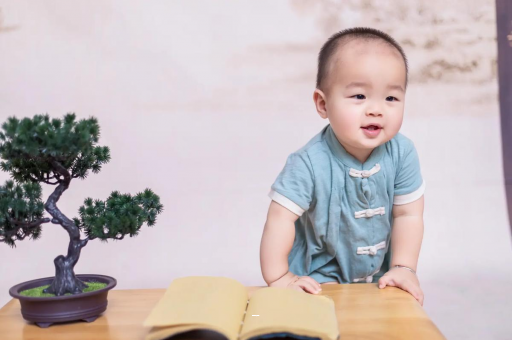 呼伦贝尔宝宝脸上小白点